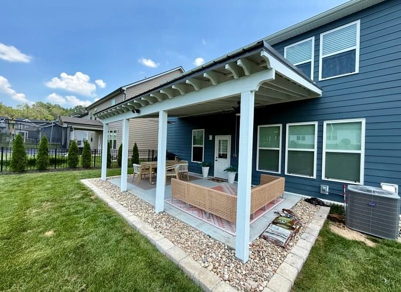 Covered patio, Middle Tennessee